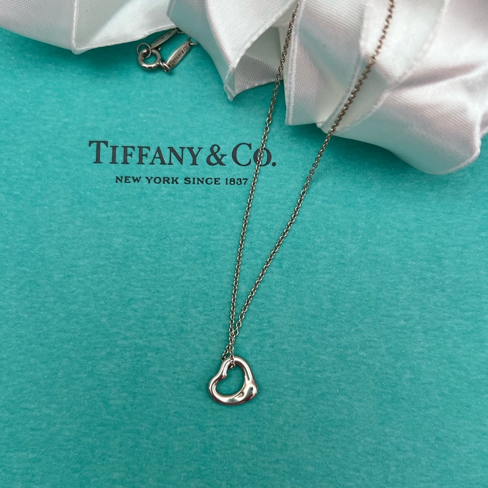 Tiffany Elsa Peretti open heart necklace